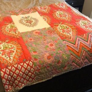Full Size Quilt & Euro Shams